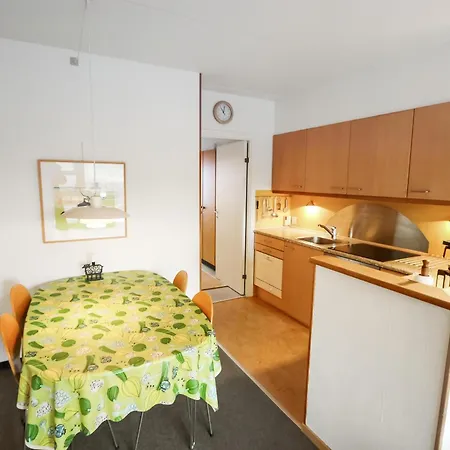 Til 4 Personer I Henne Sj3119 *